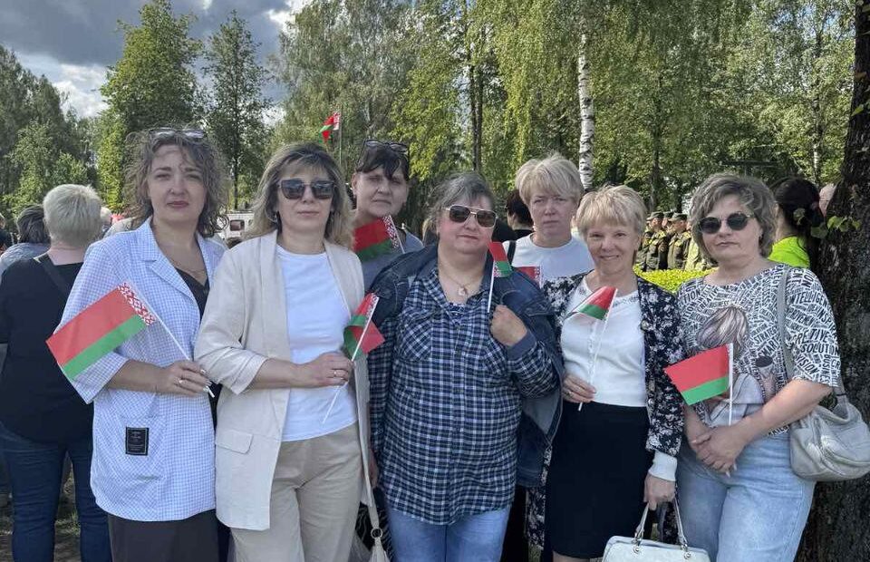 Коллектив ОАО»Гродненской обувной фабрики «Неман» принял участие в митинге-реквиеме «Пусть этот день не повторится никогда!»